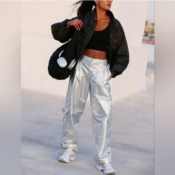 NWOT Free People Mesmerize Me Shine Pants in Silver $128  Small - Picture 4 of 13